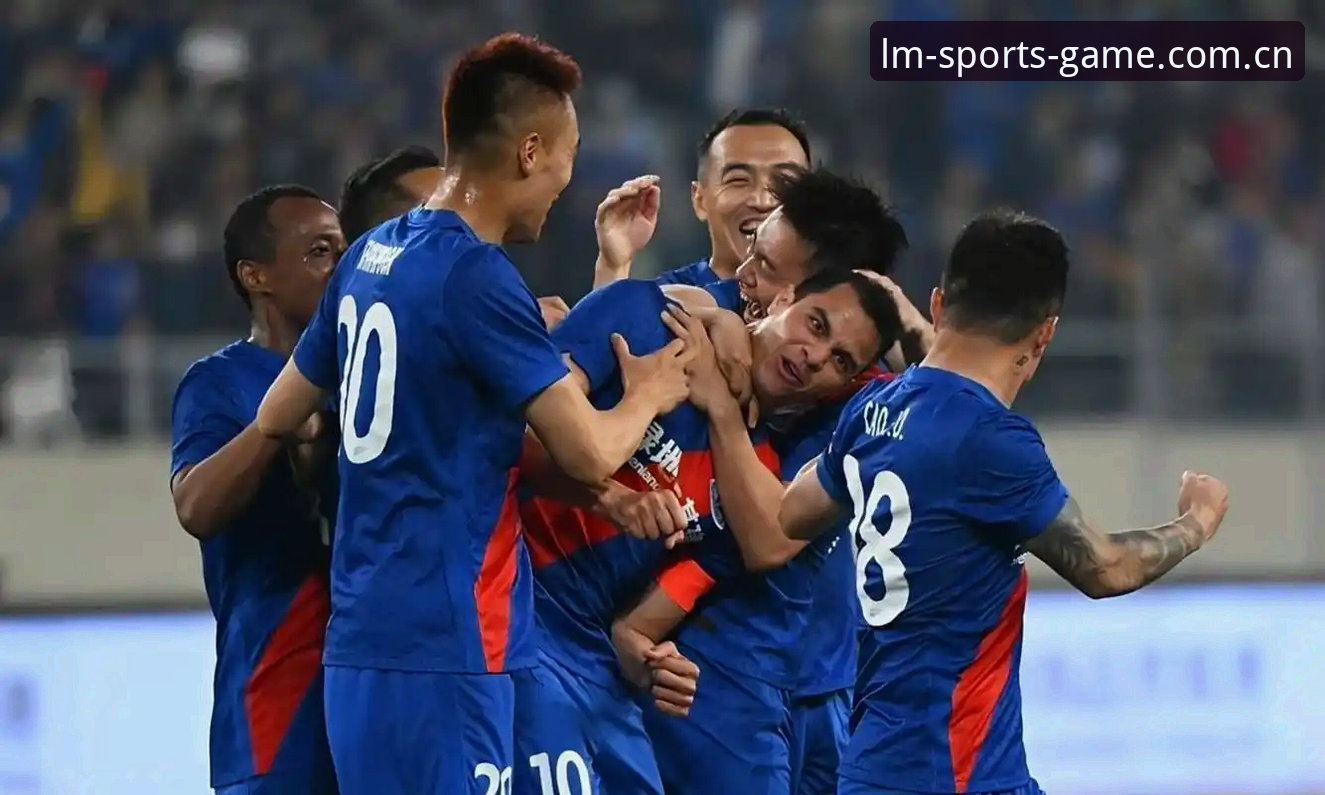 LMSPORTS官网地址 揭秘足协第三批禁足名单背后:65名足球从业者被重罚的真相